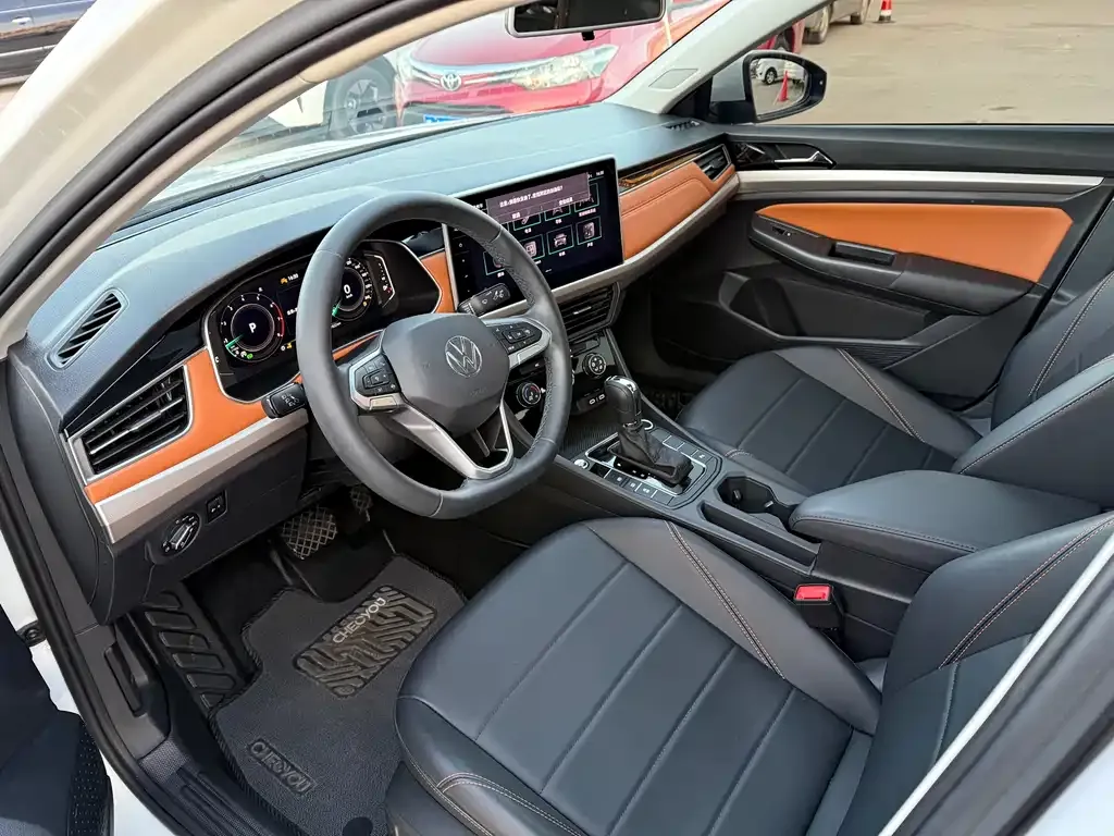 Volkswagen Bora 2022 из CN, фото 7