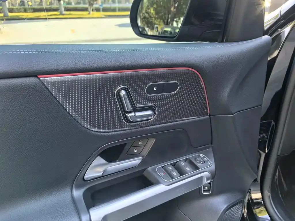 Mercedes-Benz GLB 2022 из CN, фото 9