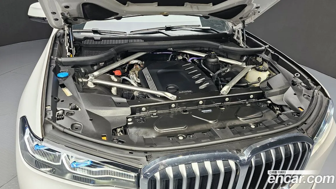 BMW X7 — фото 6
