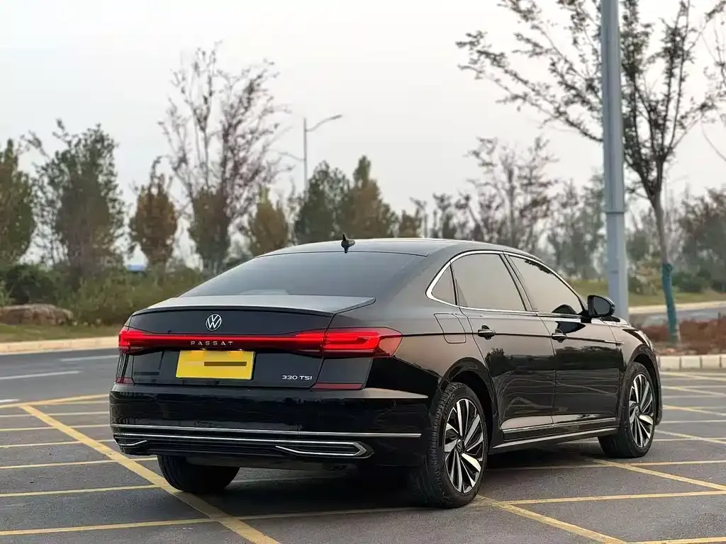 Volkswagen Passat 2022 из CN, фото 9