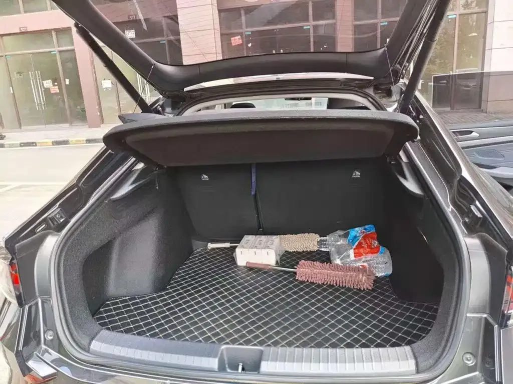 Volkswagen Lamando 2023 из CN, фото 6