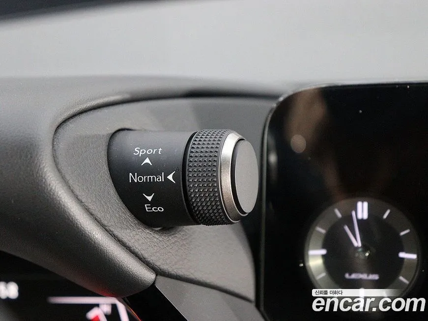Lexus ES 2023 из KR, фото 8