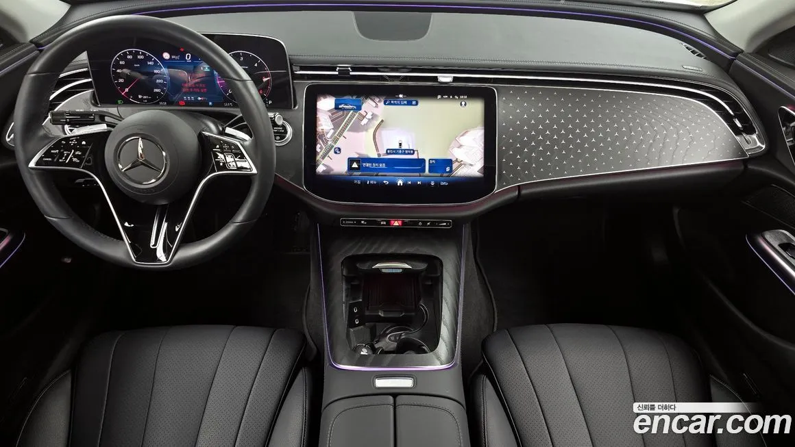 Mercedes-Benz E-Class — фото 7
