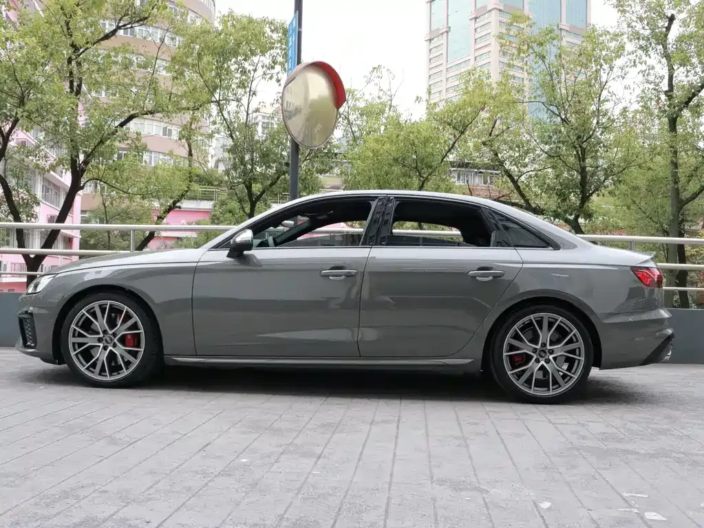 Audi S4 2024 из CN, фото 2