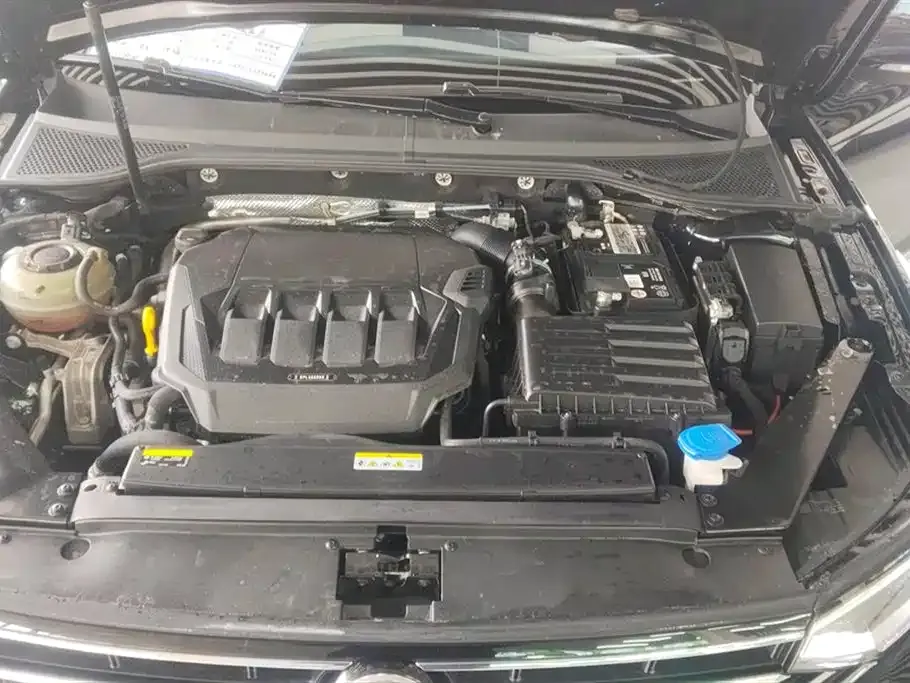 Volkswagen Magotan 2022 из CN, фото 10
