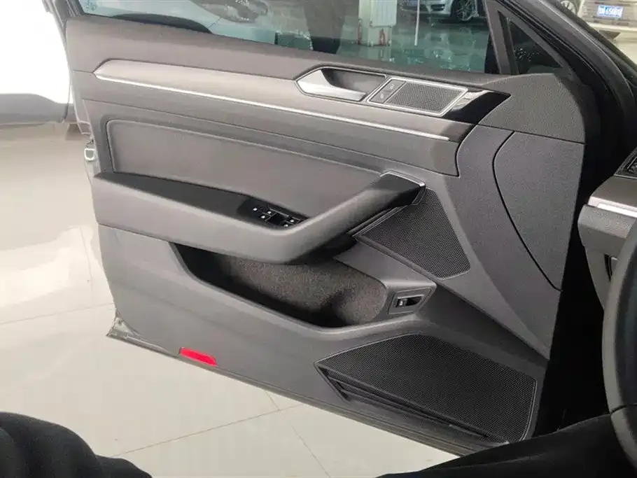 Volkswagen Magotan 2022 из CN, фото 7