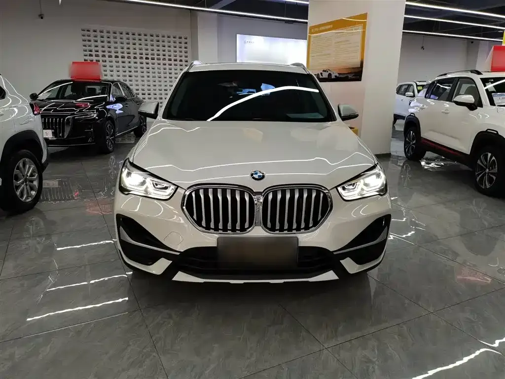 BMW X1 2021 из CN, фото 3