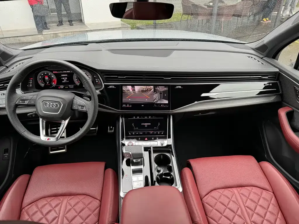 Audi SQ7 2024 из CN, фото 6