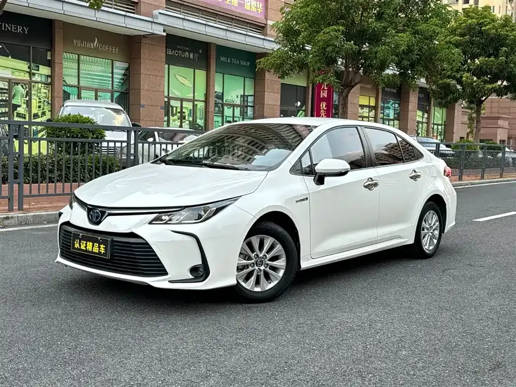 Toyota Corolla 2023 из CN, фото 1