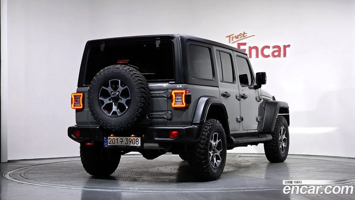 Jeep Wrangler 2023 из KR, фото 2