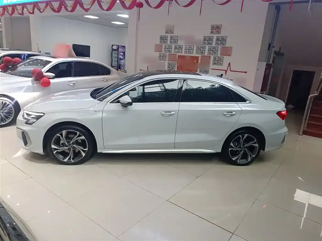 Audi A3 2024 из CN, фото 5