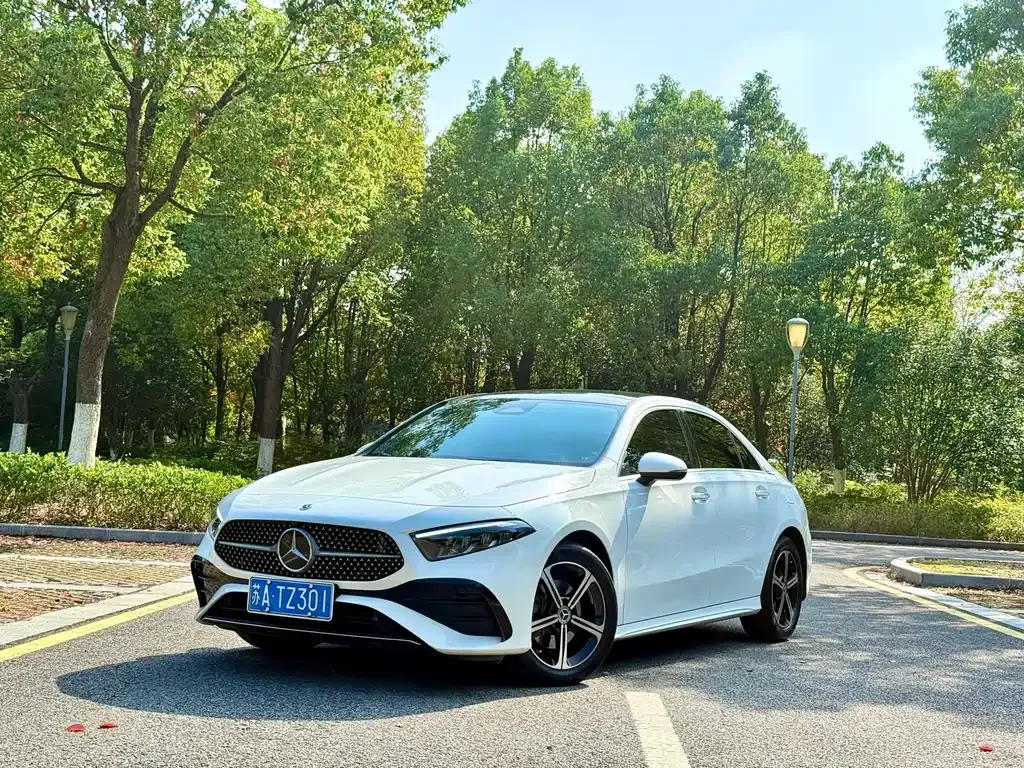 Mercedes-Benz A-Class 2023 из CN, фото 1