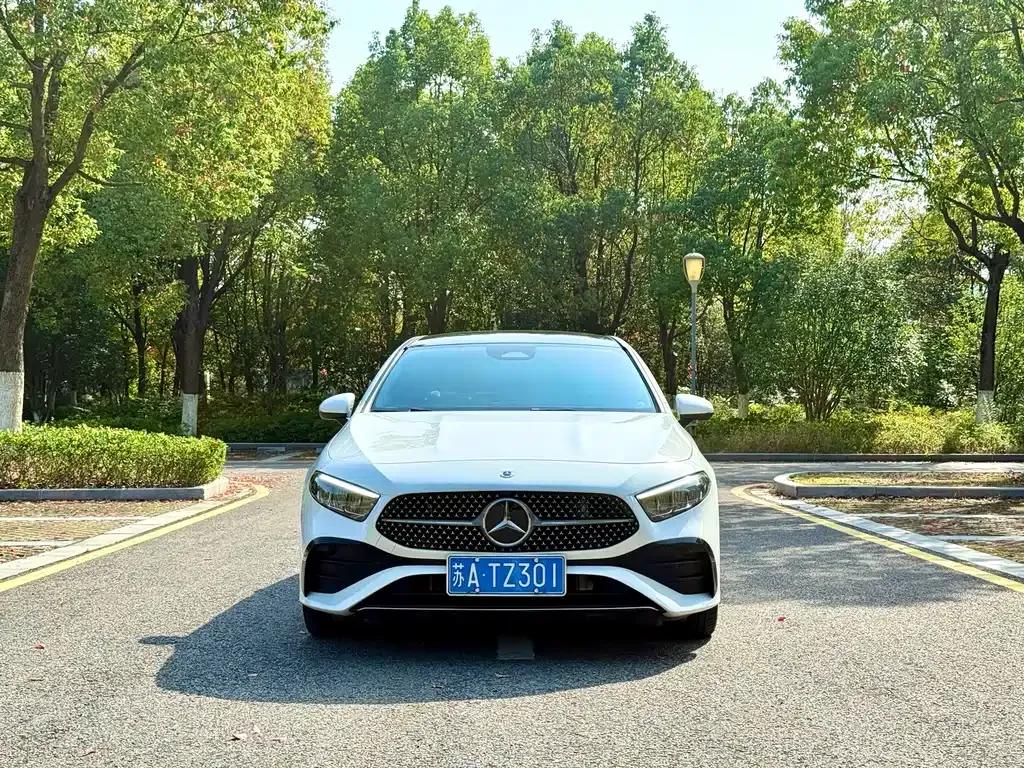 Mercedes-Benz A-Class 2023 из CN, фото 2