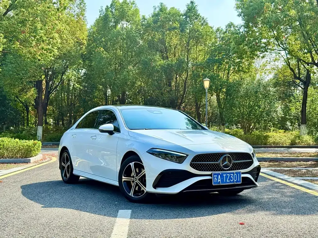 Mercedes-Benz A-Class 2023 из CN, фото 3