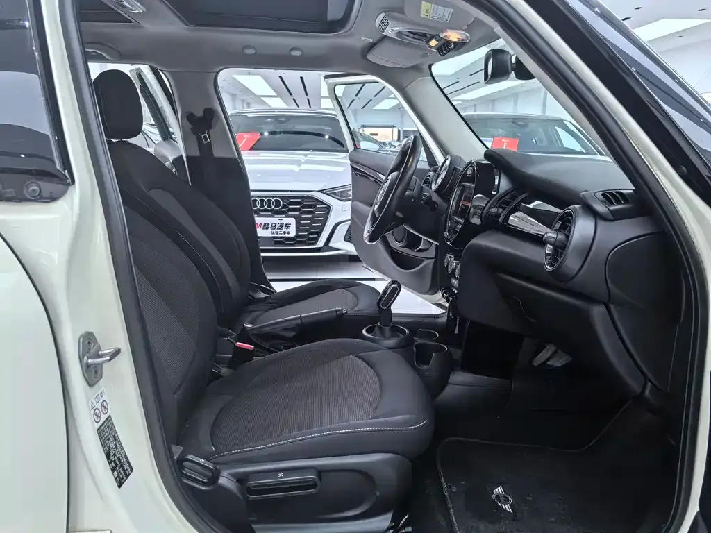 MINI Cooper (3-door) 2021 из CN, фото 9