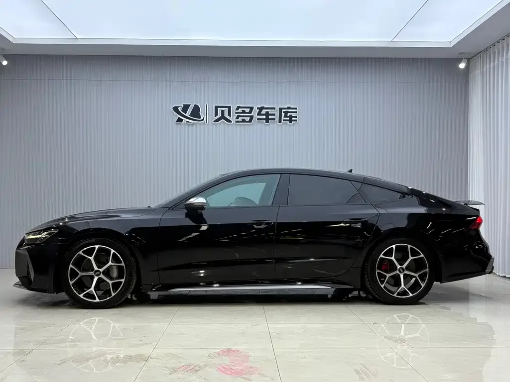 Audi A7 2021 из CN, фото 3