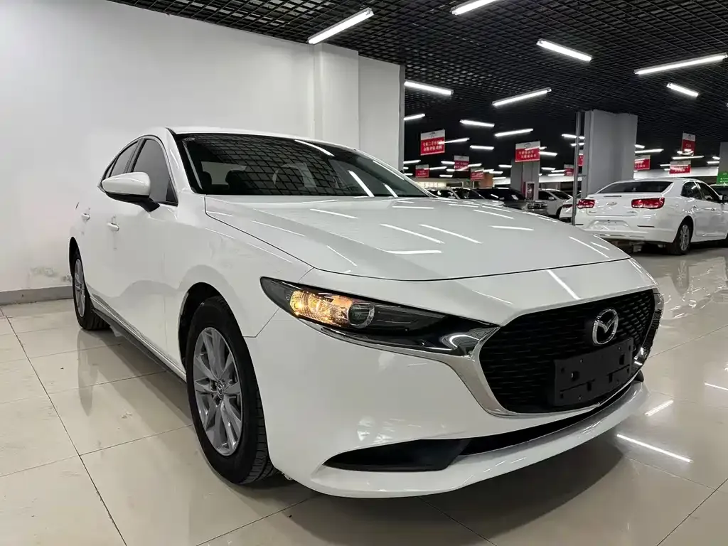 Mazda 3 Axela 2023 из CN, фото 3