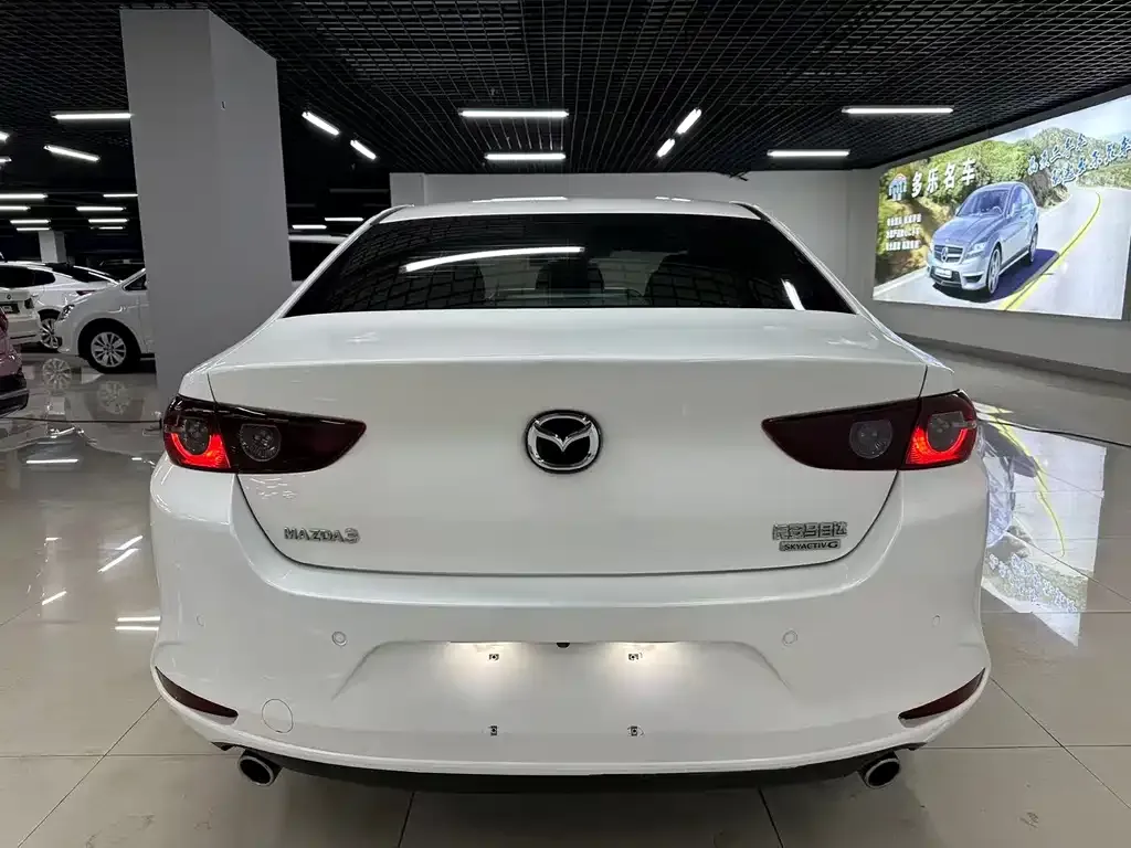 Mazda 3 Axela 2023 из CN, фото 7