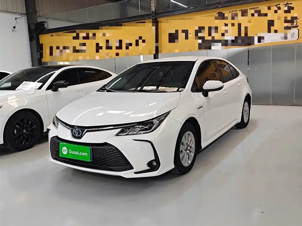 Toyota Corolla 2024 из CN, фото 1