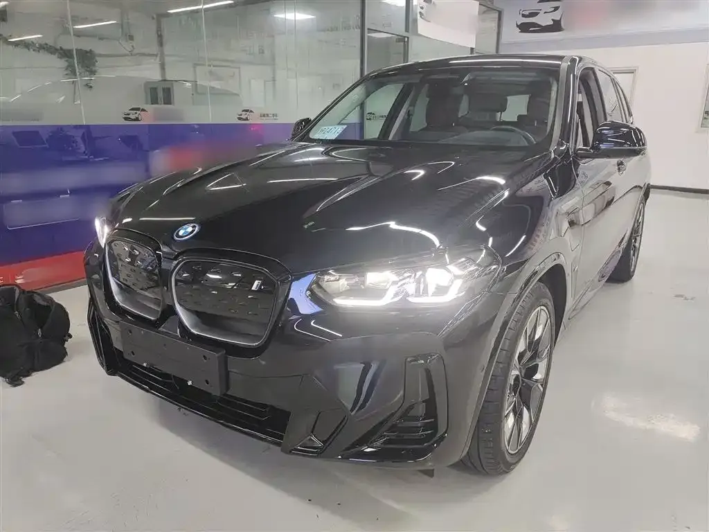 BMW iX3 2023 из CN, фото 2