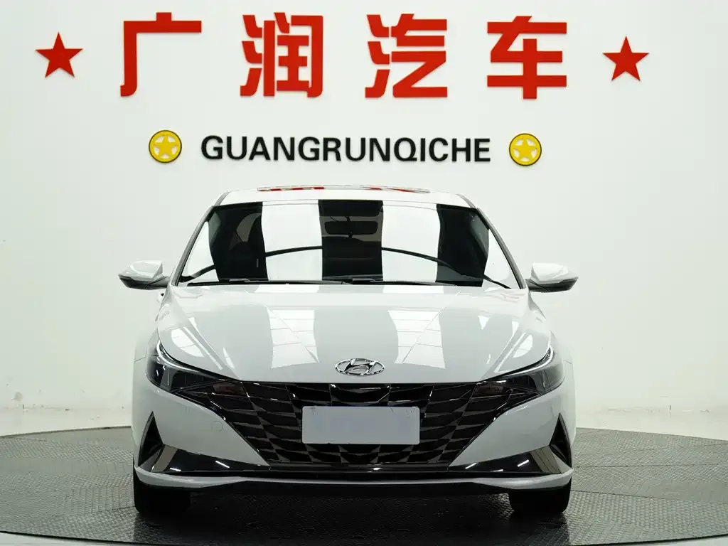 Hyundai Elantra 2022 из CN, фото 2