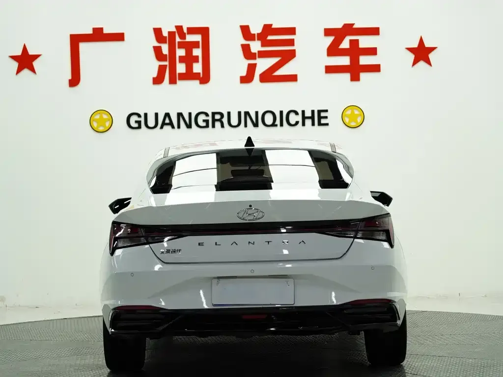 Hyundai Elantra 2022 из CN, фото 4