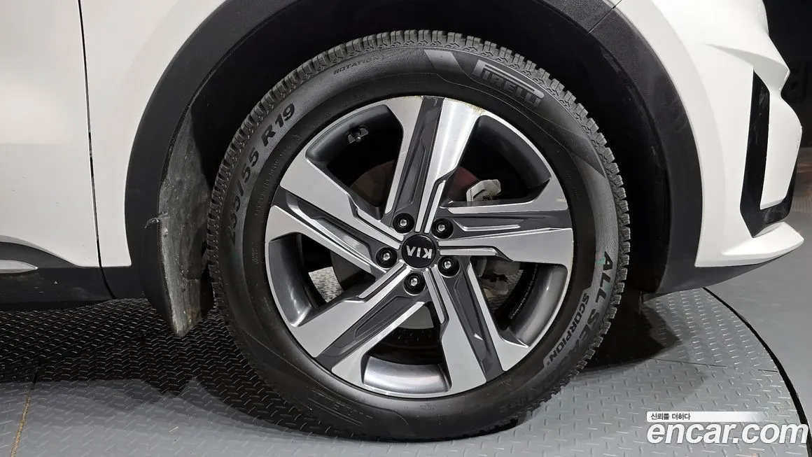 Kia Sorento — фото 5