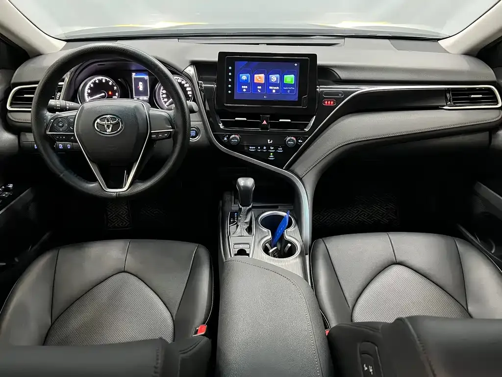Toyota Camry 2023 из CN, фото 8