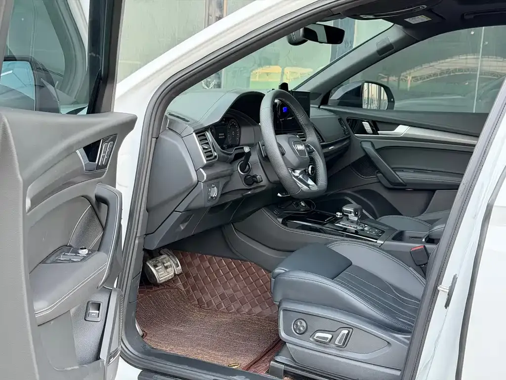 Audi Q5L 2025 из CN, фото 7