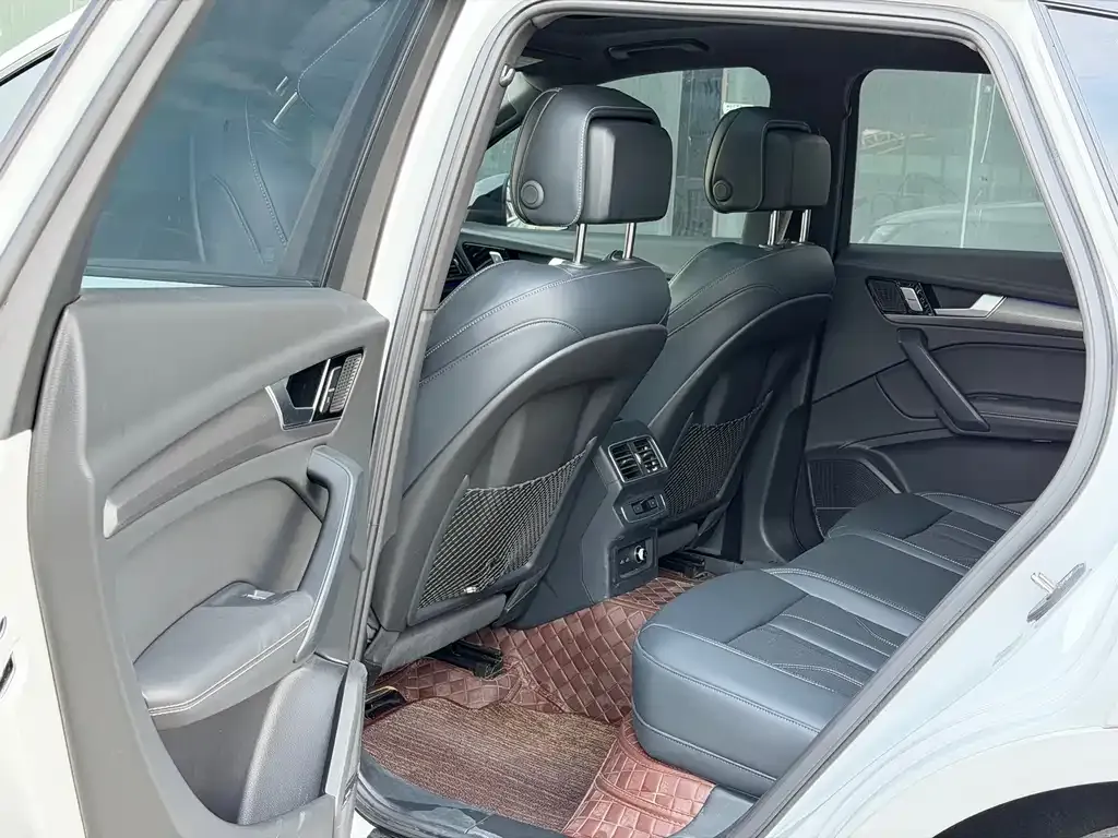 Audi Q5L 2025 из CN, фото 8