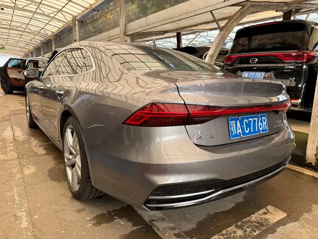 Audi A7L 2022 из CN, фото 9