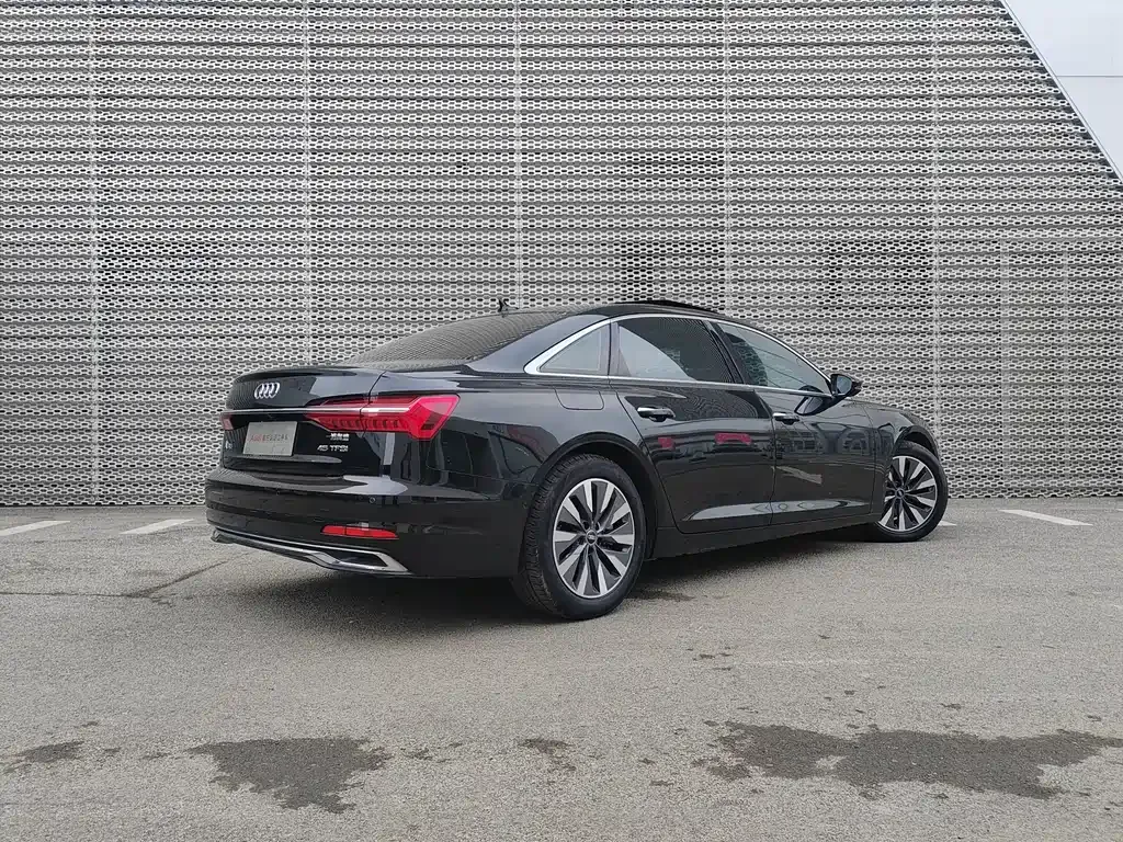 Audi A6L 2024 из CN, фото 6