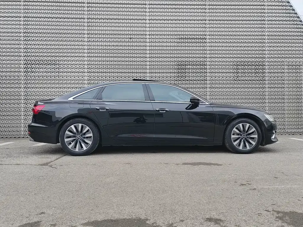 Audi A6L 2024 из CN, фото 7