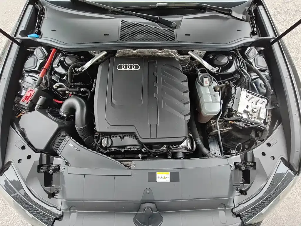 Audi A6L 2024 из CN, фото 9