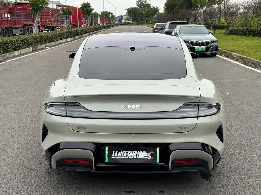 Xiaomi SU7 2025 из CN, фото 4