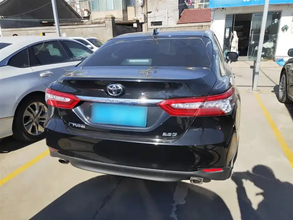 Toyota Camry 2023 из CN, фото 6