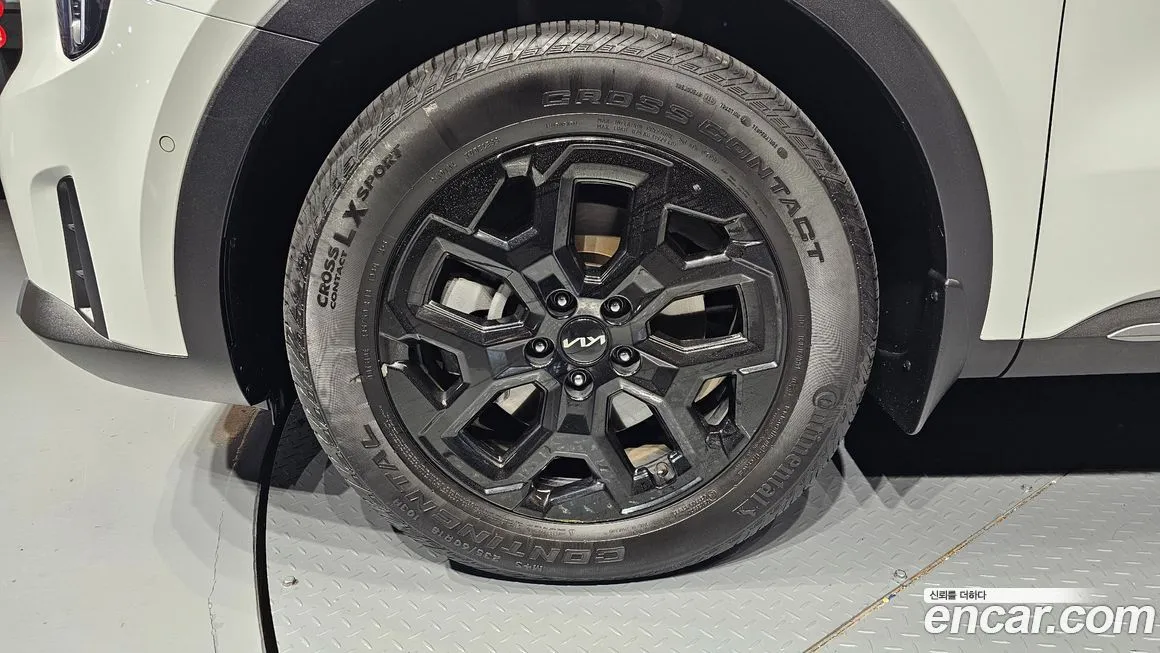 Kia Sorento — фото 5