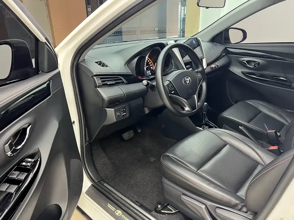 Toyota Yaris L 2022 из CN, фото 4