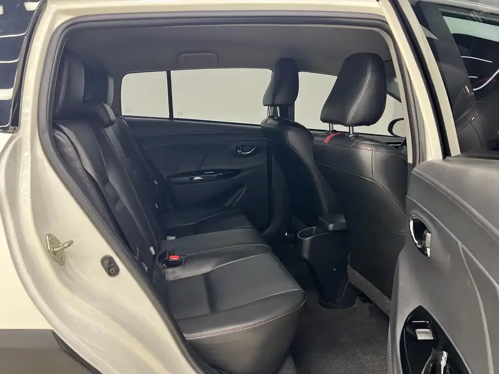 Toyota Yaris L 2022 из CN, фото 7