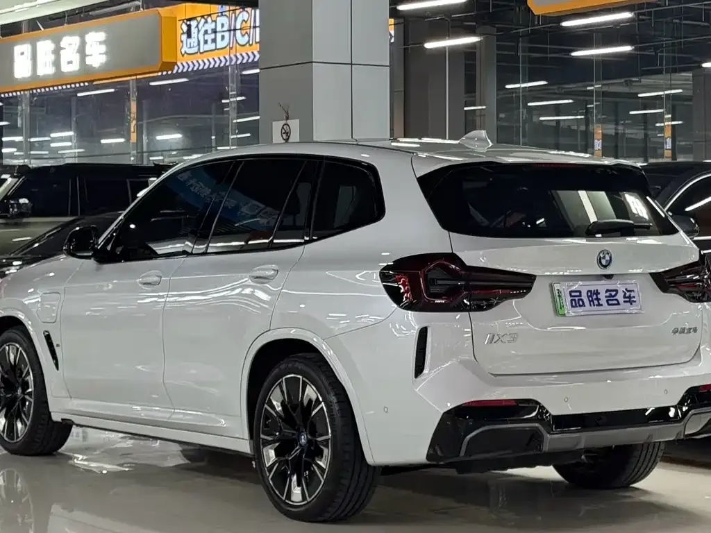 BMW iX3 2024 из CN, фото 4