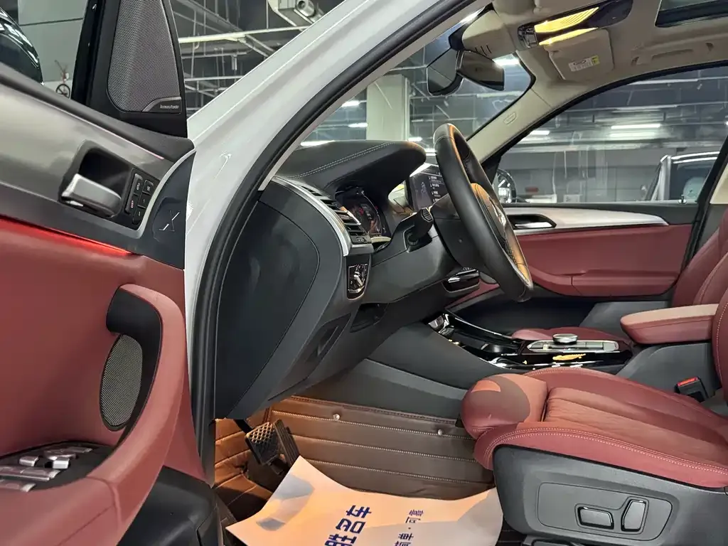 BMW iX3 2024 из CN, фото 7