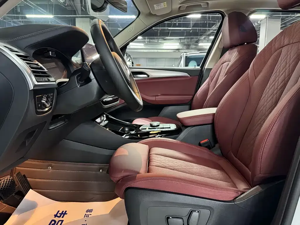BMW iX3 2024 из CN, фото 9
