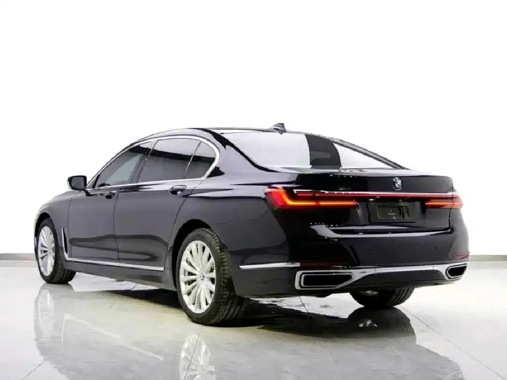 BMW 7 Series 2022 из CN, фото 4