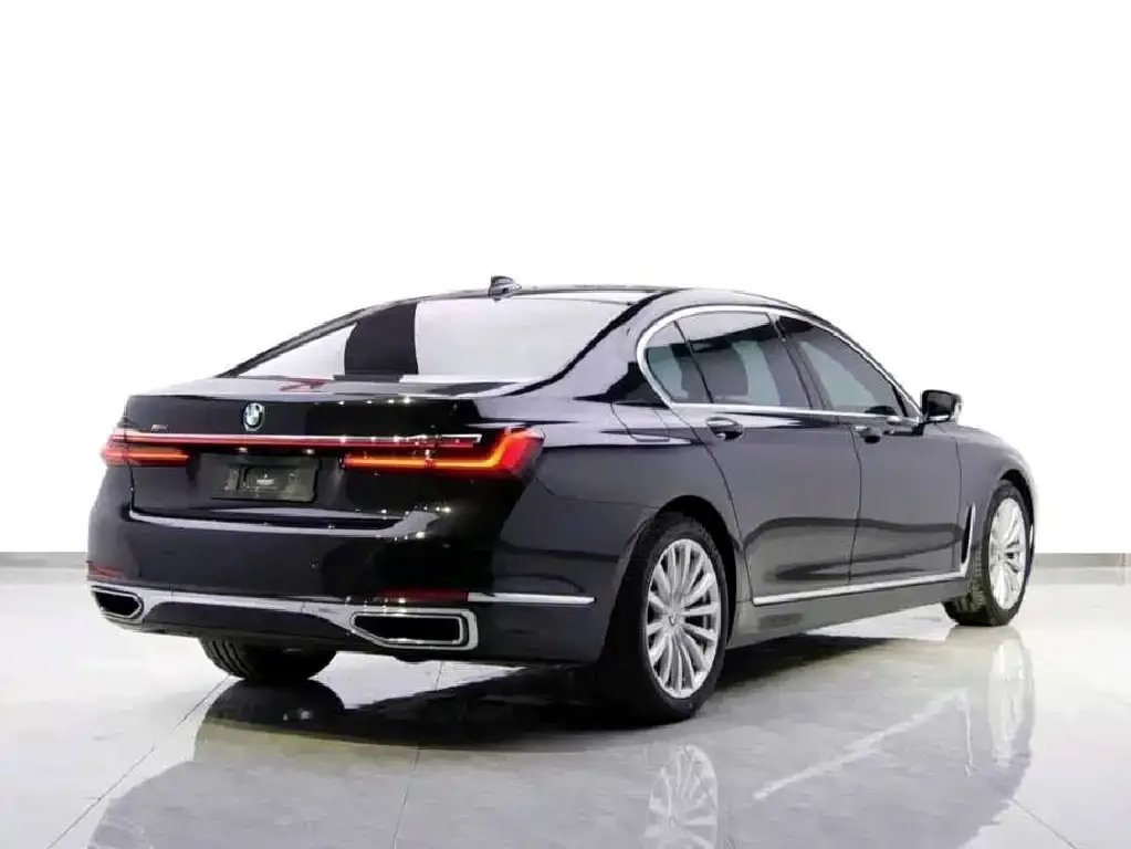 BMW 7 Series 2022 из CN, фото 6