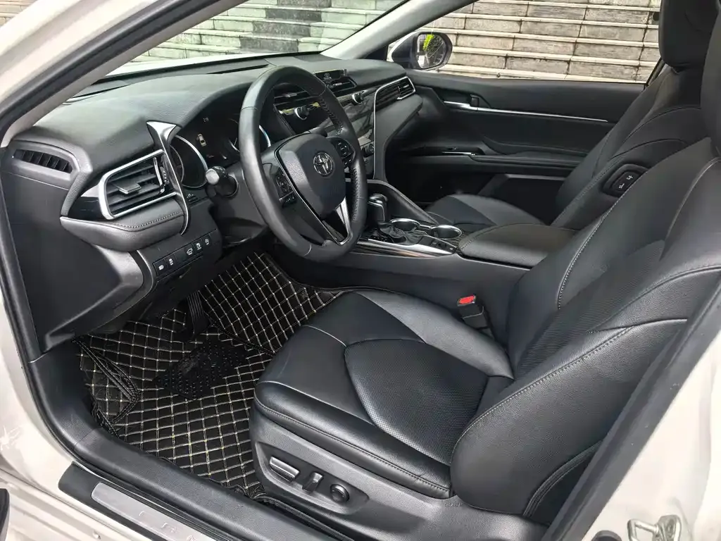 Toyota Camry 2021 из CN, фото 8