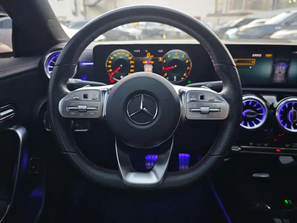 Mercedes-Benz CLA (Import) — фото 10