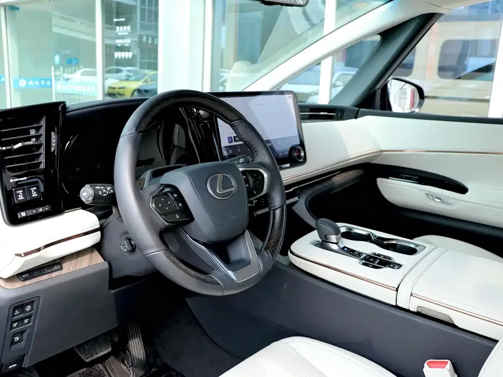 Lexus LM 2024 из CN, фото 5