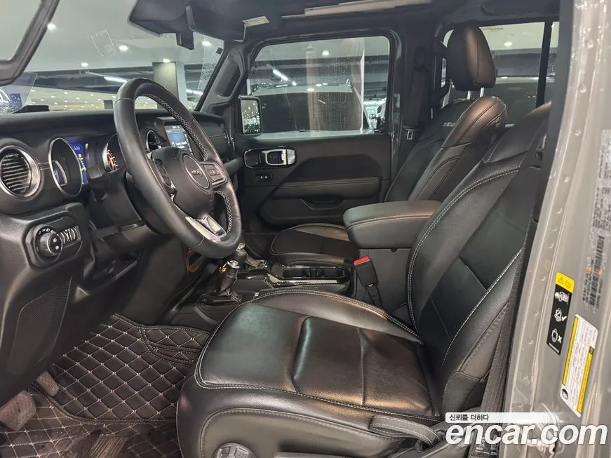Jeep Wrangler 2023 из KR, фото 10