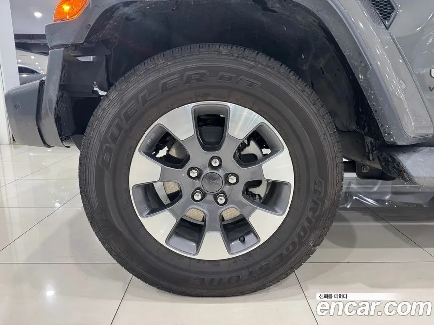Jeep Wrangler 2023 из KR, фото 5