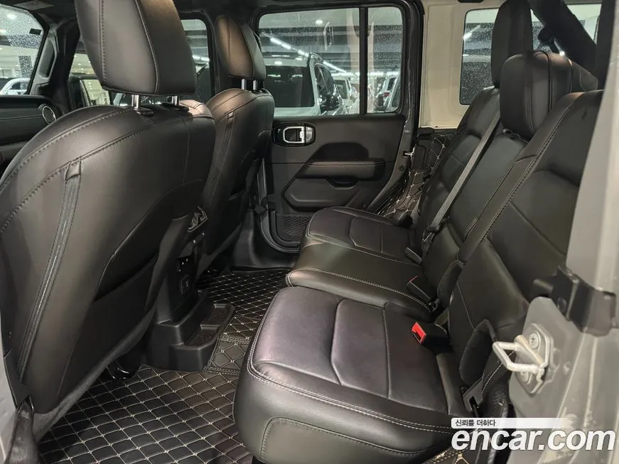 Jeep Wrangler 2023 из KR, фото 7
